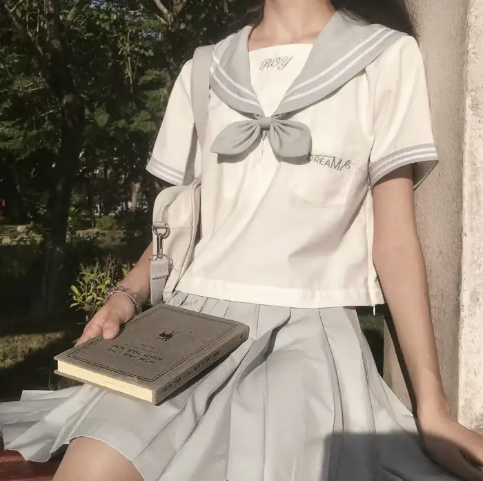 安吉里卡奇遇